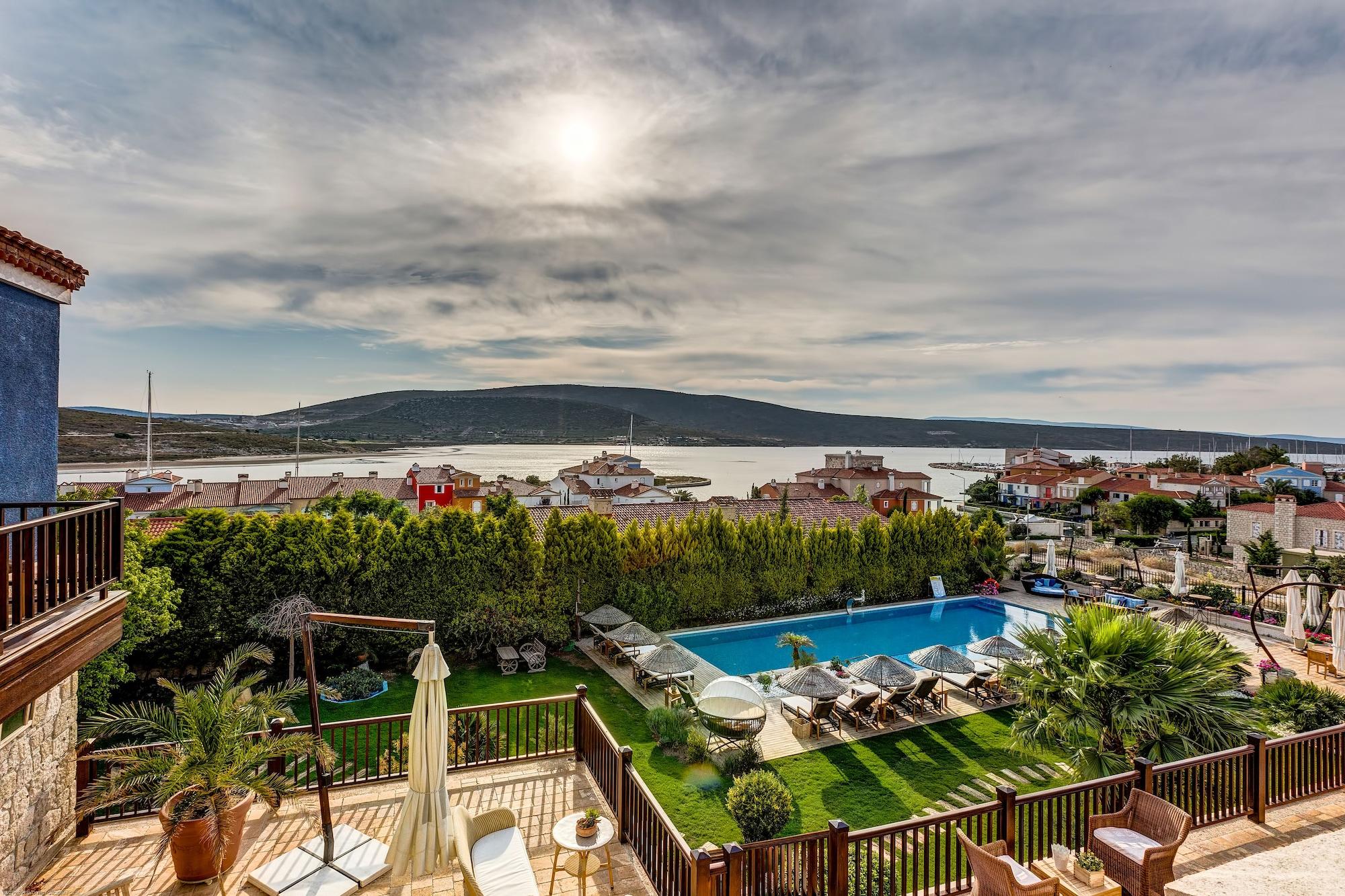 Alacati Kapari Hotel - Special Category Екстериор снимка