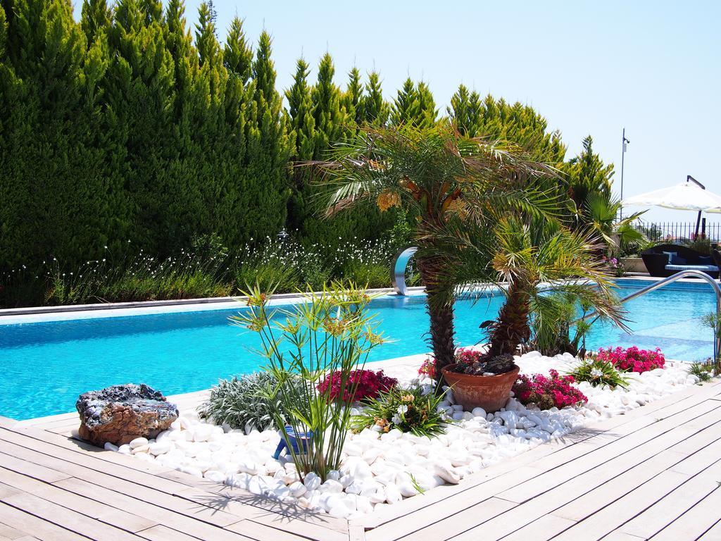 Alacati Kapari Hotel - Special Category Екстериор снимка